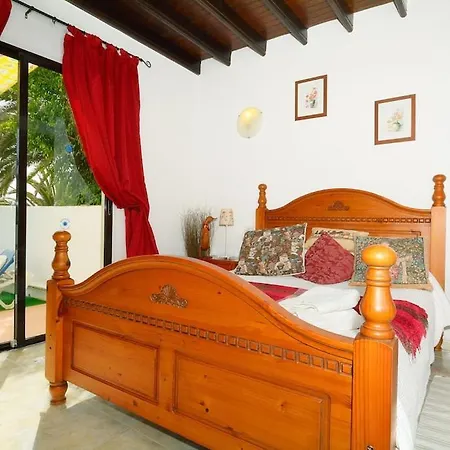 Casa Cobra * Nazaret