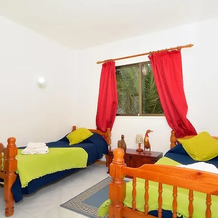 Casa Cobra * Nazaret
